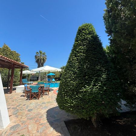 Country House With Pool And Big Garden Oropo Exterior foto