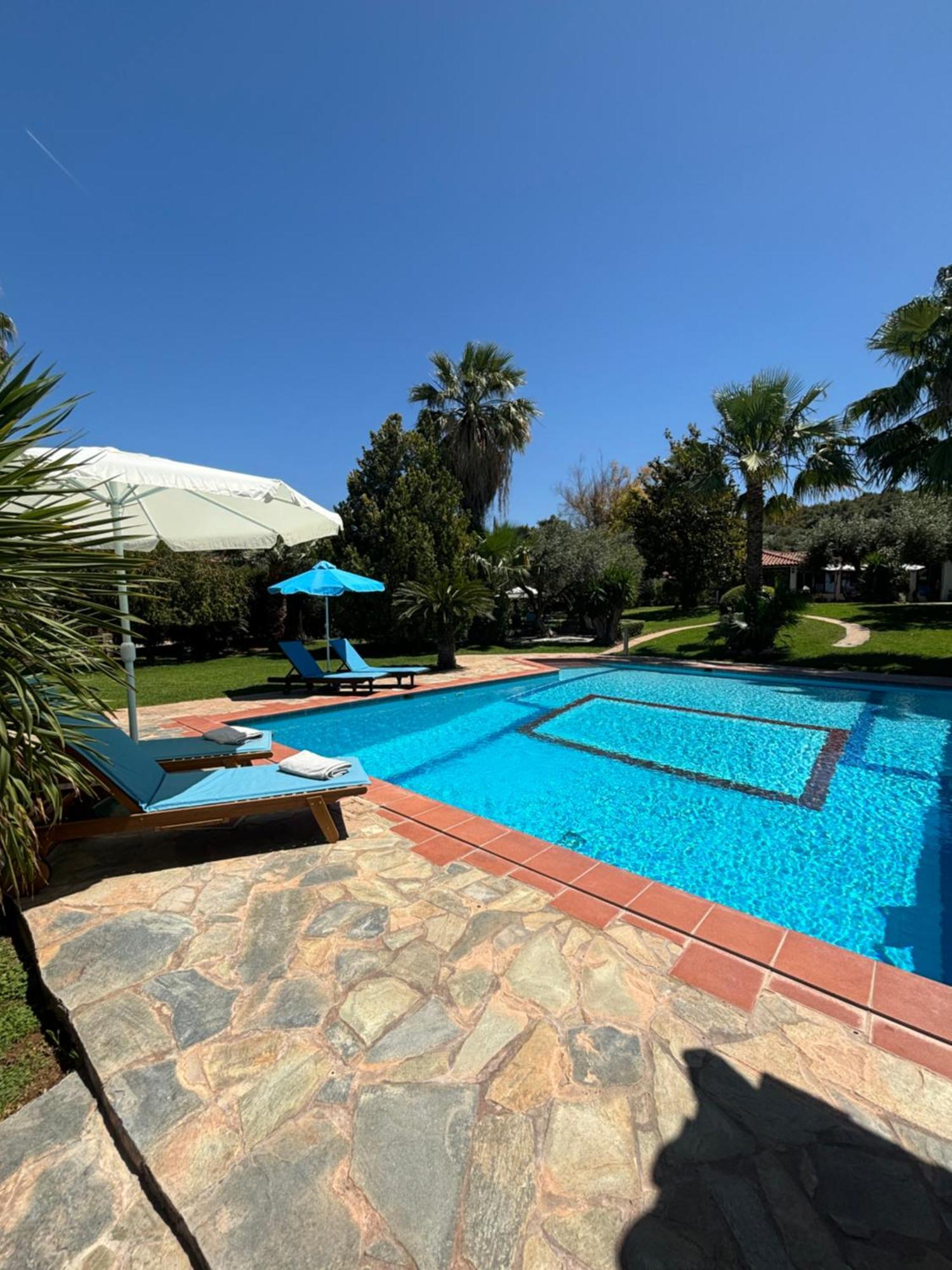 Country House With Pool And Big Garden Oropo Exterior foto